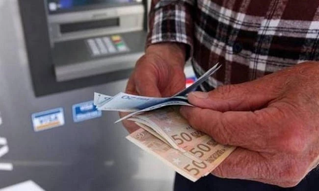 Ποιοι προλαβαίνουν να βγουν στη σύνταξη από 57 έως 60 ετών